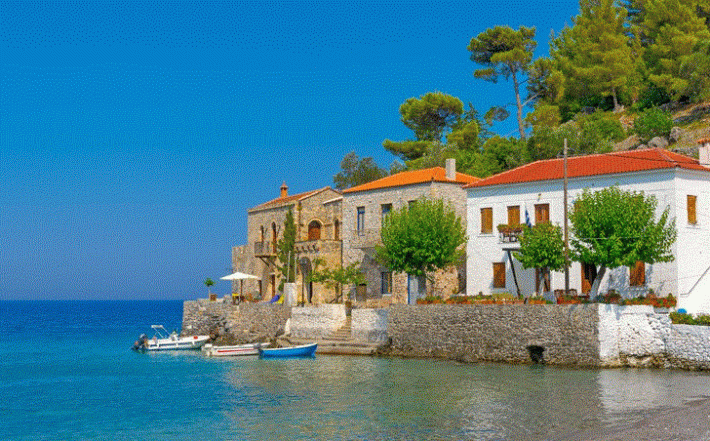 3 παραλίες, 4 ταβέρνες: Το «αθέατο» χωριό που αγνοούν οι τουρίστες είναι το πιο καθαρό στην Ελλάδα (Pics)