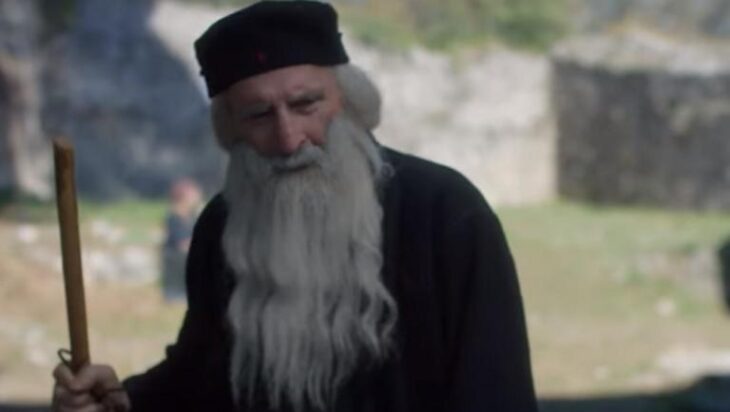 «Καθαρίζει την ελληνική τηλεόραση από την σαπίλα» ο Άγιος Παΐσιος – Αποθέωση και για το 2o επεισόδιο της σειράς